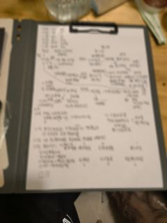 “她唯一一次没有伪装,是在光芒熄灭的时候。从此,只剩她一个人