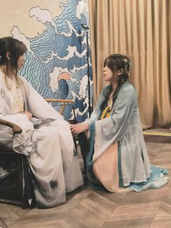 「情门千重囚苦主,痴骨三根筑南墙」
『南墙贰』—— M谋