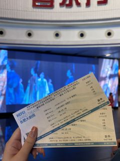 🤔推荐理由
韩、周的作品就是很会讲故事,可以让人身临其境,