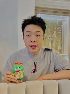 快来看看有没有你喜欢的明星和肉宝合影啦～