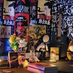 光锥之内皆是命运
​与你的相遇
就是我光锥里无法逃脱的命运
