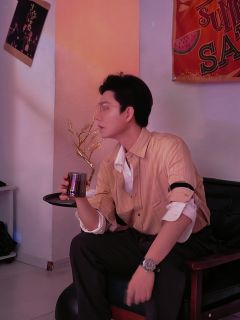 光锥之内皆是命运
​与你的相遇
就是我光锥里无法逃脱的命运
