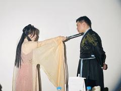 苦酒折柳今相离，无风无月再无你。

类型：古风 玄幻 情感 