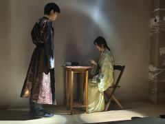 【含剧透】
“离离月曙照清阙,霭霭山岚入弈局。宁叫秋光作别礼