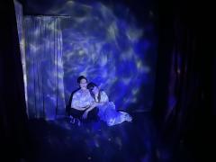 【含剧透】
“成年人的触动是无声无息的”
剧本类型:欢乐 情