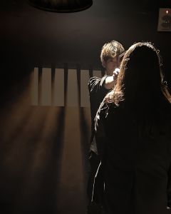 被偏爱的都有恃无恐
爱我就要如我所愿

体验店铺：  @此间