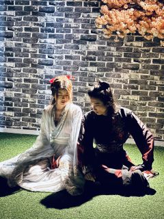 【贪财鬼，含剧透分割线，请放心食用】
“花洒长街，迎汝归门❤