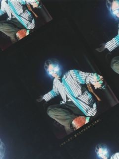 向日葵是一种永远向着太阳生长的植物，我把它送给你，希望你永远