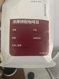 朋友送的一大包，其实一开始看到这么大一包多少有一丢丢头疼，感