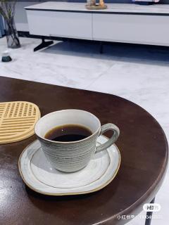 这款手冲拼配一个妹妹在我不懂咖啡的时候送的礼物，当时就觉得很