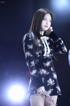 演唱会的彩带从来不是普通的纸片，如果门票是入场券，那么彩带便