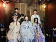 【含剧透】
桃之夭夭，其叶蓁蓁。
山有扶苏，隰有荷华。
 @