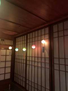 【含剧透】
“少年不识愁滋味，爱上层楼。爱上层楼，为赋新词强